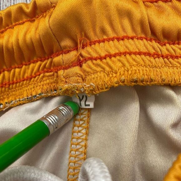 Los Angeles Charges YL pull on shorts w/elastic waist - Picture 3 of 4